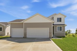 895 11th Street, Waukee, IA 50263