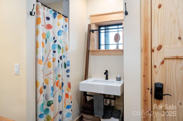 55 Laurel Ridge, Marshall, NC 28753