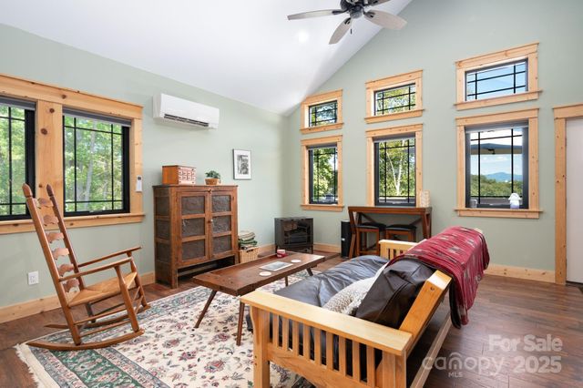 55 Laurel Ridge, Marshall, NC 28753