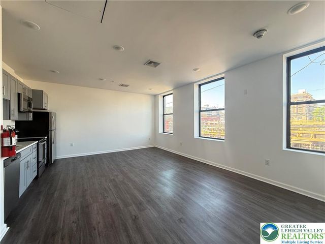 123 Lumber Street 2A, Allentown City, PA 18101