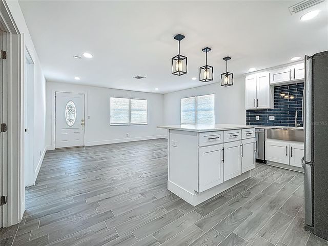 1755 SHORE ACRES BOULEVARD NE, St Petersburg, FL 33703