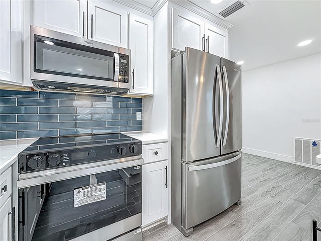1755 SHORE ACRES BOULEVARD NE, St Petersburg, FL 33703