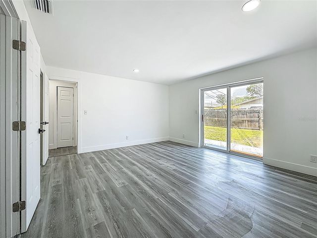 1755 SHORE ACRES BOULEVARD NE, St Petersburg, FL 33703
