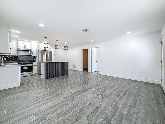 1755 SHORE ACRES BOULEVARD NE, St Petersburg, FL 33703