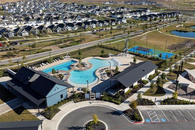 194 Heritage Mill TRL, Elgin, TX 78621