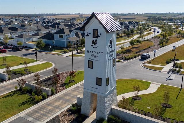 194 Heritage Mill TRL, Elgin, TX 78621