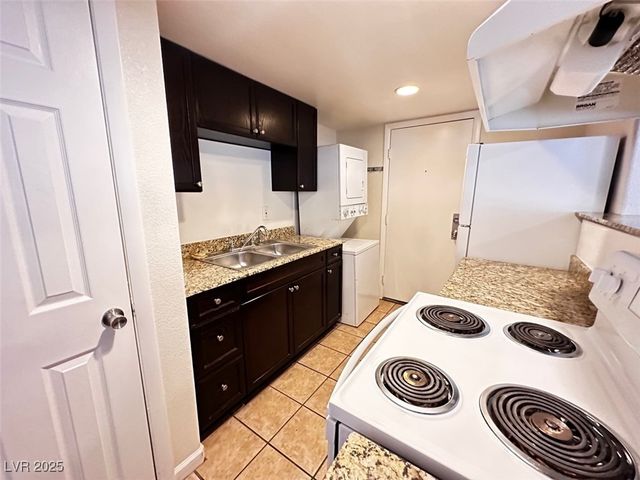 1309 Dorothy Avenue 2, Las Vegas, NV 89119