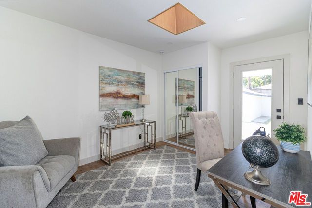 8954 Kramerwood Place, Los Angeles, CA 90034