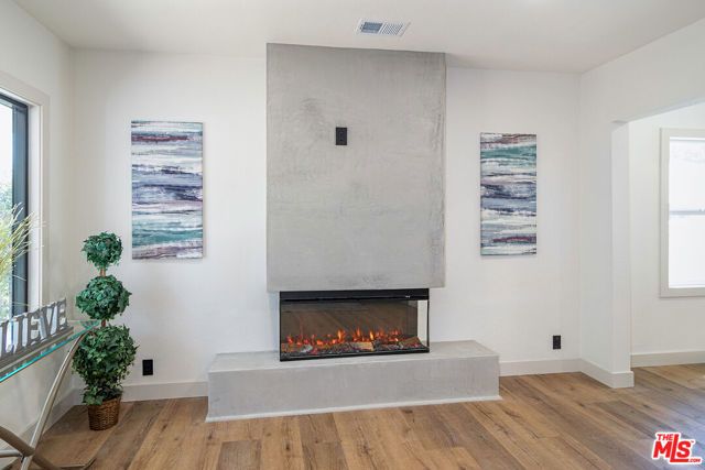 8954 Kramerwood Place, Los Angeles, CA 90034