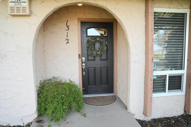 1312 Riverview Drive, Madera, CA 93637