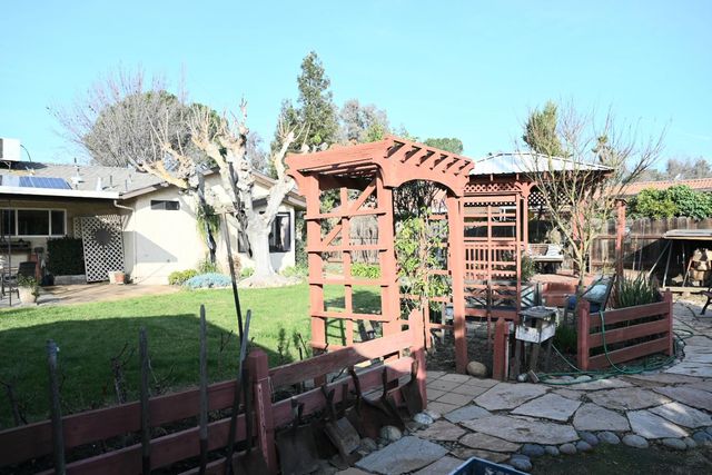 1312 Riverview Drive, Madera, CA 93637