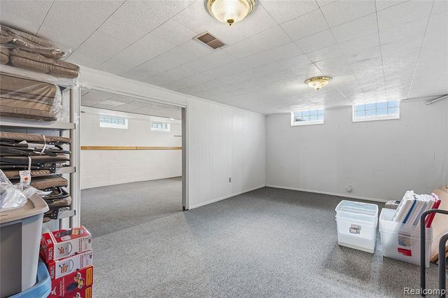3129 Beacham Drive, Waterford, MI 48329