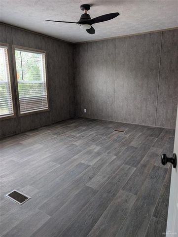 905 W Doffing Road W, San Juan, TX 78589