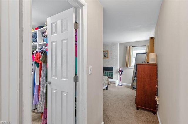 134 Powhatan PW, Hampton, VA 23661