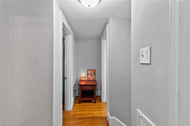134 Powhatan PW, Hampton, VA 23661