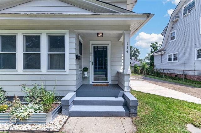 134 Powhatan PW, Hampton, VA 23661