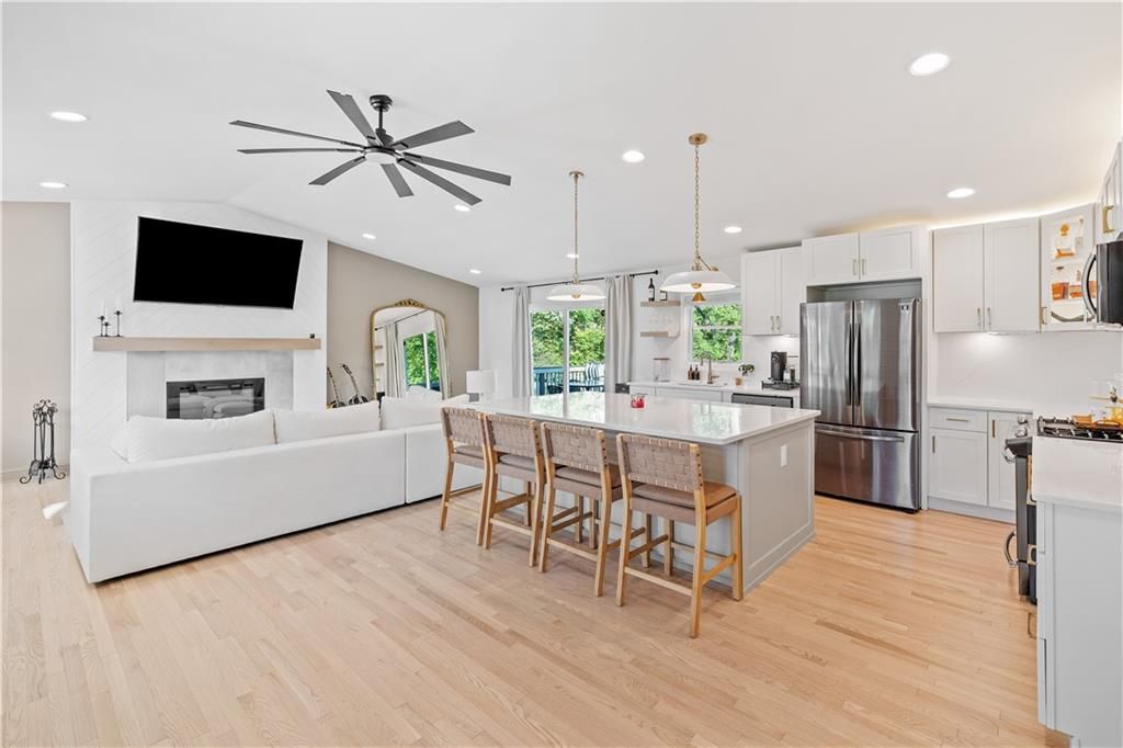369 Arnold Mill Road, Woodstock, GA 30188