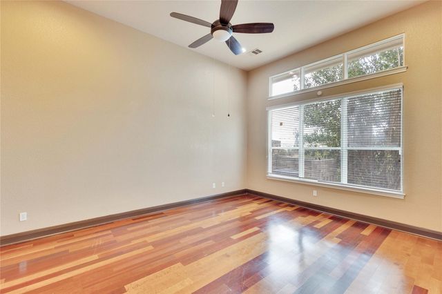 109 Aria RDG 905, Austin, TX 78738