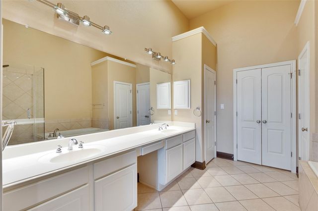 109 Aria RDG 905, Austin, TX 78738