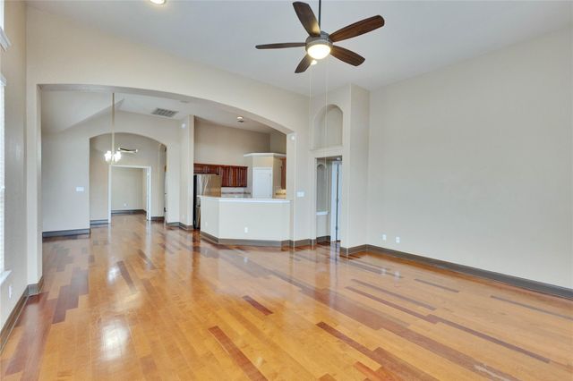 109 Aria RDG 905, Austin, TX 78738