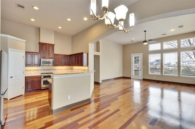 109 Aria RDG 905, Austin, TX 78738
