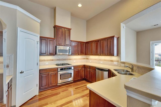 109 Aria RDG 905, Austin, TX 78738
