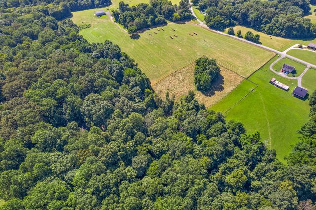 2 Jim Read Rd, Ashland City, TN 37015