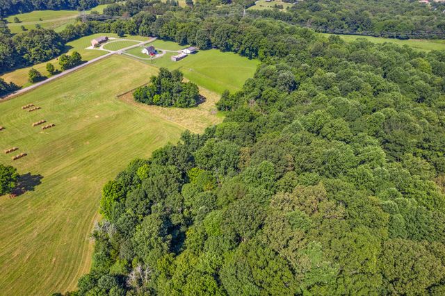 2 Jim Read Rd, Ashland City, TN 37015