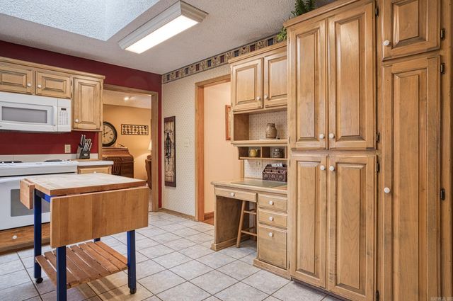 44 Doscientos Circle, Hot Springs Village, AR 71909