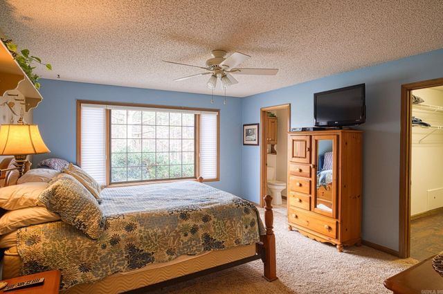 44 Doscientos Circle, Hot Springs Village, AR 71909