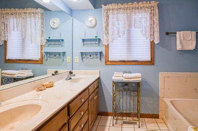 44 Doscientos Circle, Hot Springs Village, AR 71909