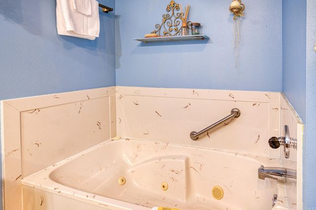 44 Doscientos Circle, Hot Springs Village, AR 71909