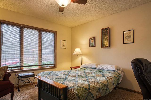 44 Doscientos Circle, Hot Springs Village, AR 71909