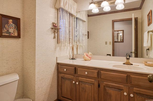 44 Doscientos Circle, Hot Springs Village, AR 71909