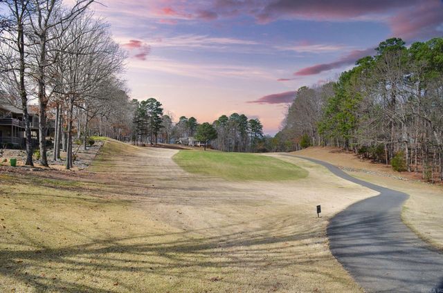 44 Doscientos Circle, Hot Springs Village, AR 71909