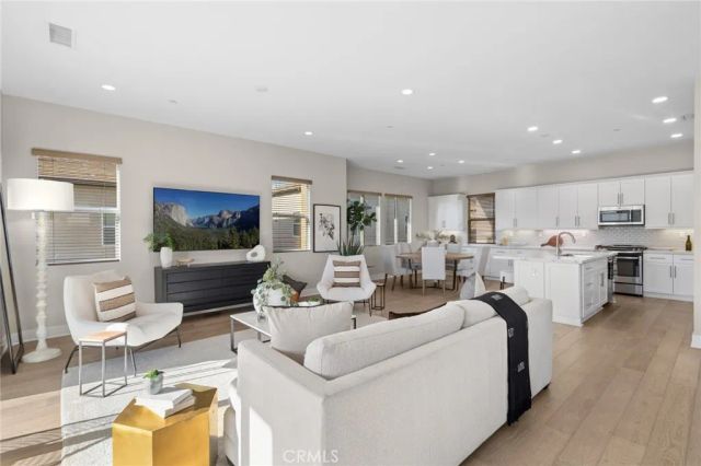 217 Cultivate, Irvine, CA 92618