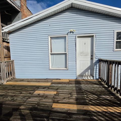 5047 W CHICAGO Avenue, Chicago, IL 60651