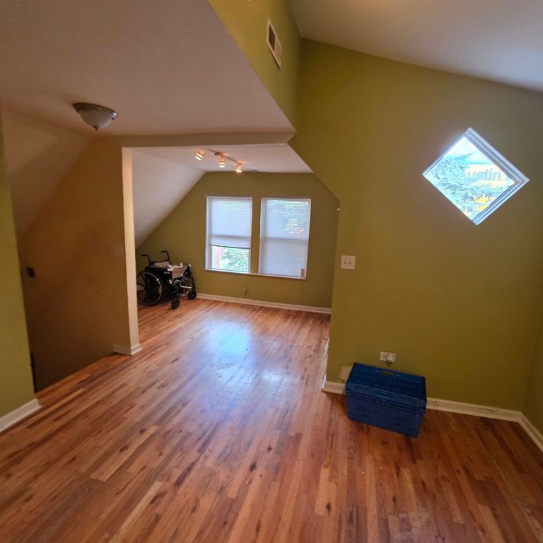 5047 W CHICAGO Avenue, Chicago, IL 60651 — photo 5