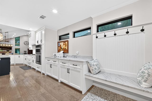 27 E Kitty Hawk Street, Richmond, TX 77406