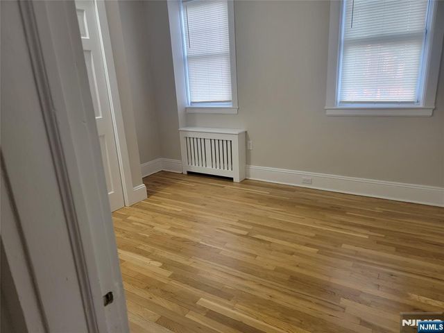 68 Magnolia 2, Hillsdale, NJ 07642