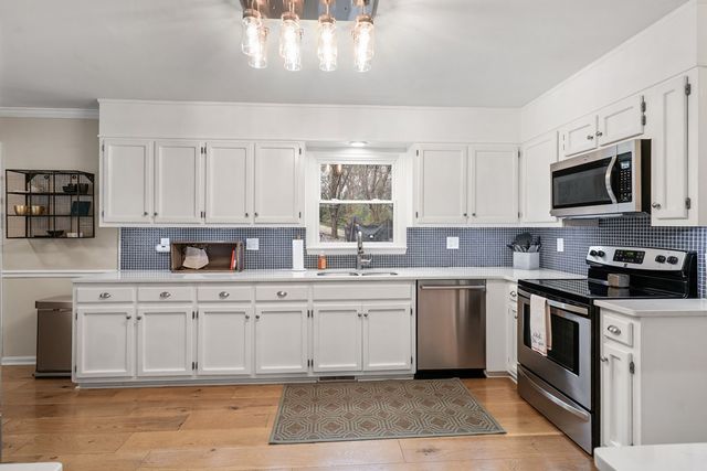 2001 Brook Way, Dalton, GA 30720