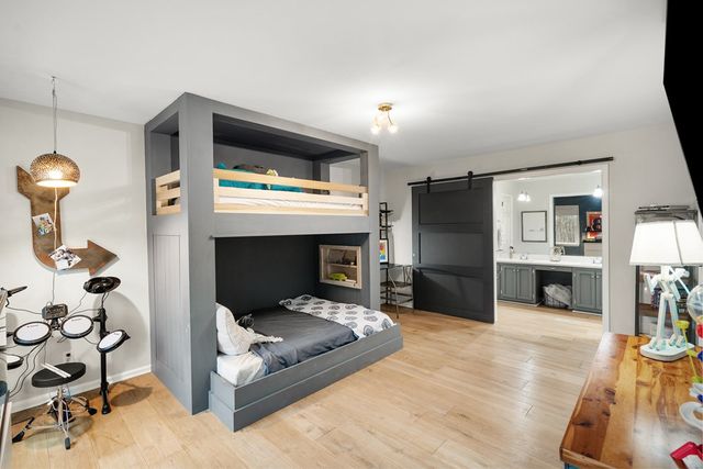 2001 Brook Way, Dalton, GA 30720