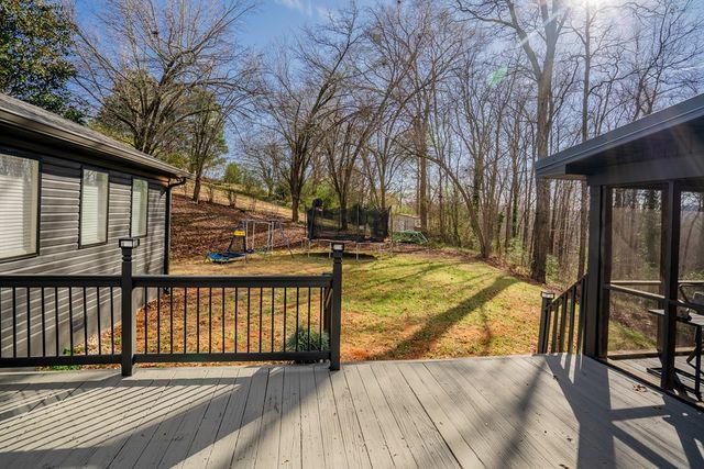 2001 Brook Way, Dalton, GA 30720