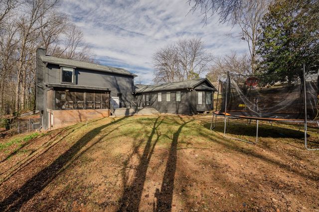 2001 Brook Way, Dalton, GA 30720