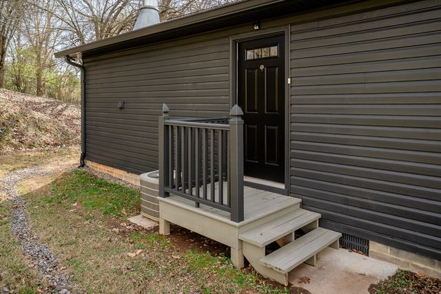 2001 Brook Way, Dalton, GA 30720