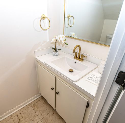 1023 Plantation Court, Mount Pleasant, SC 29464