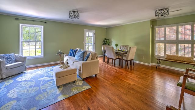 1023 Plantation Court, Mount Pleasant, SC 29464