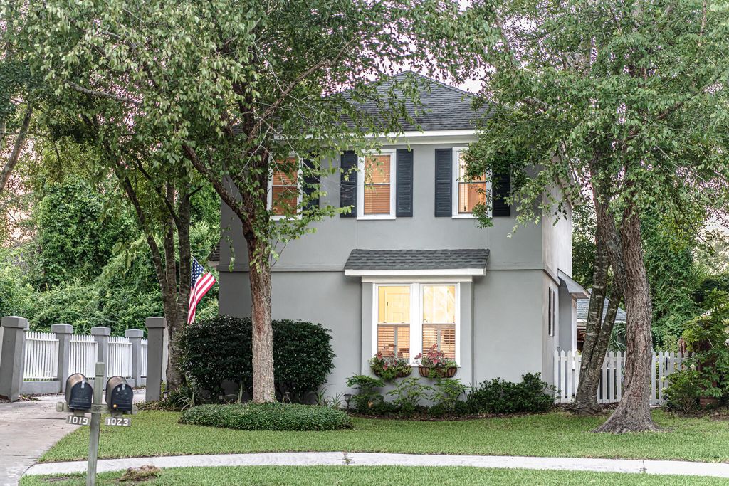 1023 Plantation Court, Mount Pleasant, SC 29464