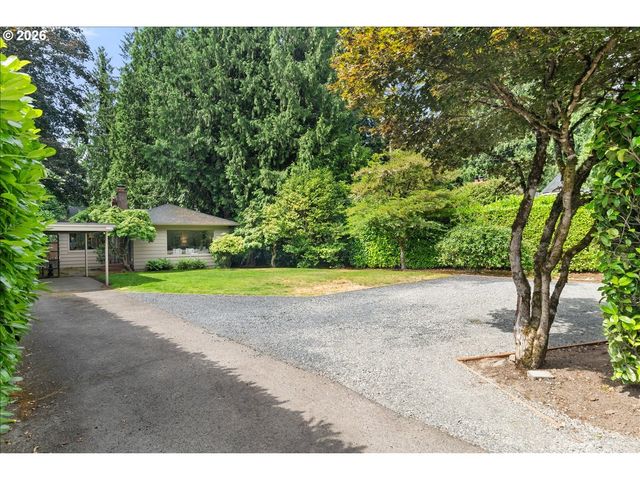 1710 Sw BROADWAY Dr, Portland, OR 97201