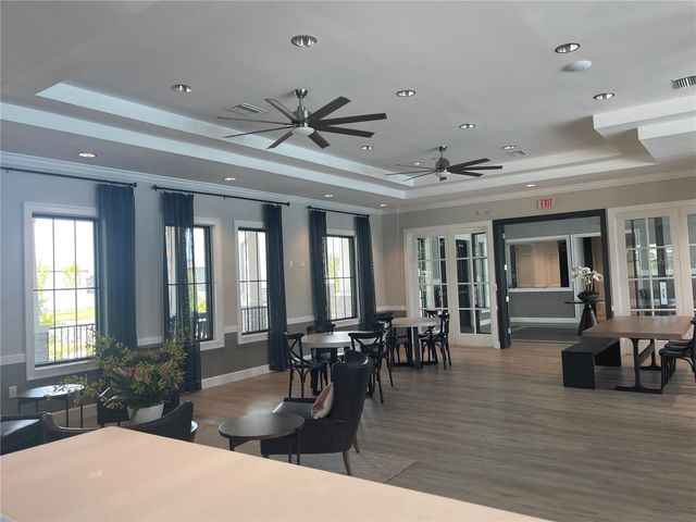 36544 SMITHFIELD LN, Zephyrhills, FL 33541